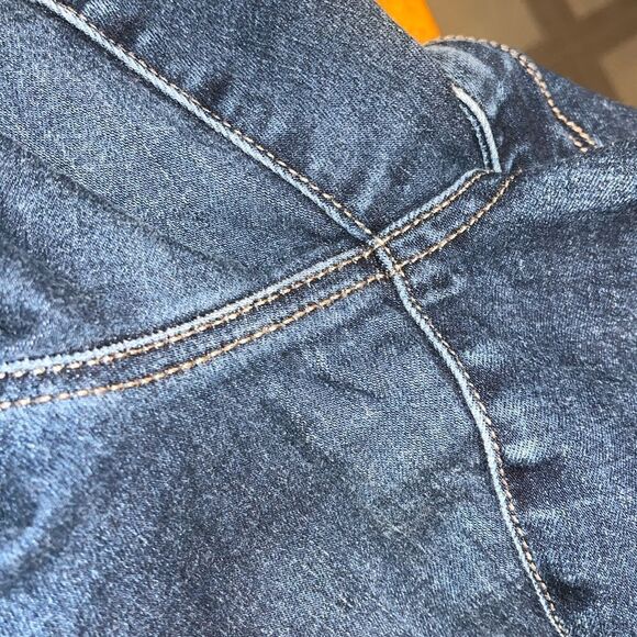 AMERICAN EAGLE NE(X)T LEVEL STRETCH SUPER HI-RISE DISTRESSED JEGGING SIZE 16 - Picture 11 of 12